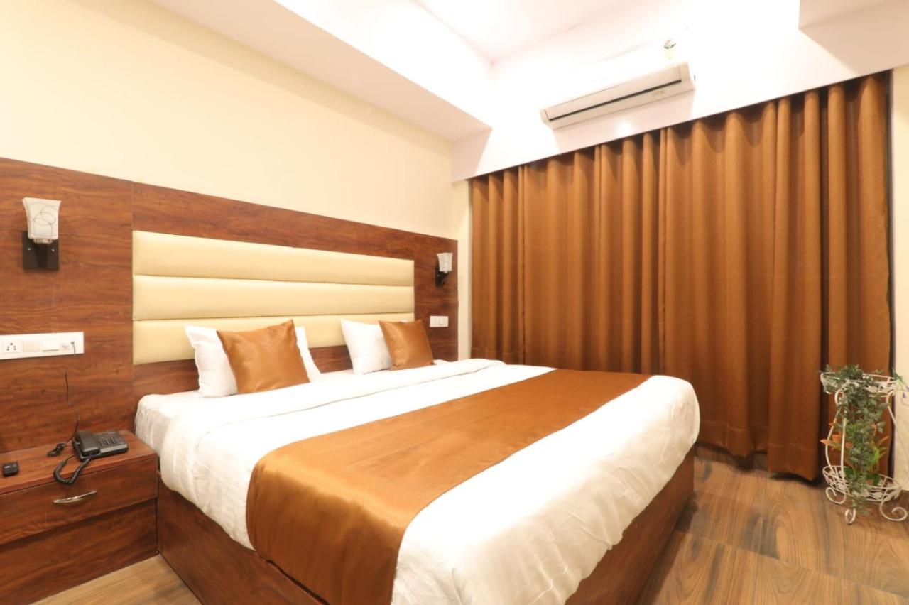 Hotel Blueark Lucknow Exterior photo