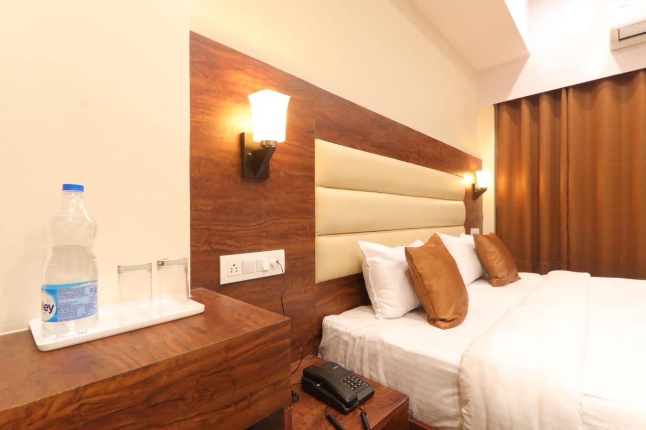 Hotel Blueark Lucknow Exterior photo