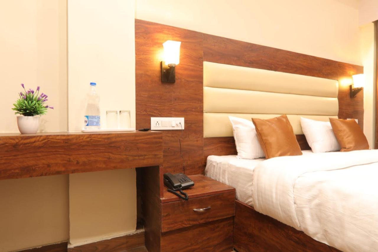 Hotel Blueark Lucknow Exterior photo
